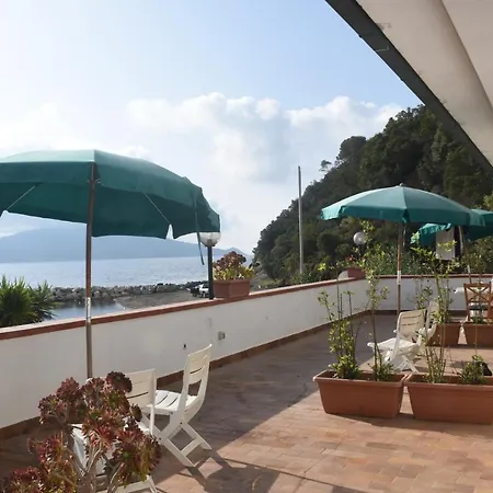 Camere Sciabattica N.3 * Lacona